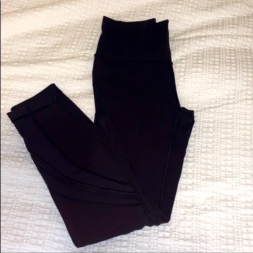 Black lululemon leggings